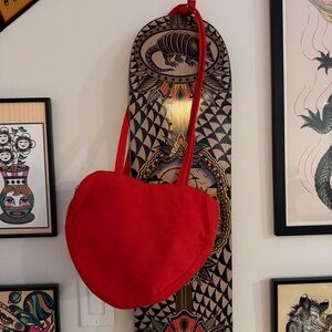BAGGU RUBY RED HEART SHAPED BAG